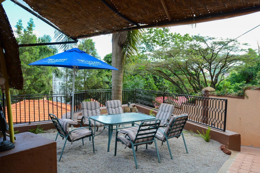 Explorers Hub Kampala Exterior photo